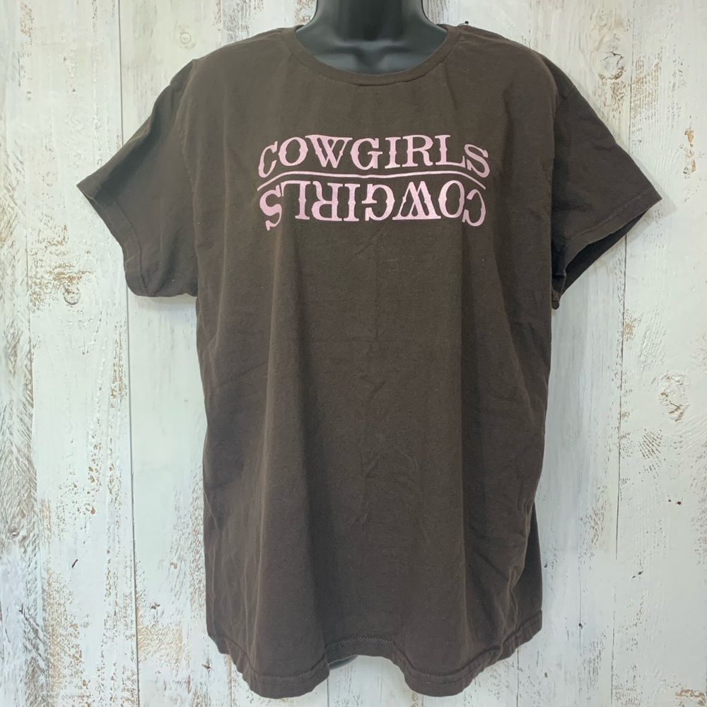 Cowgirls Tshirt XL